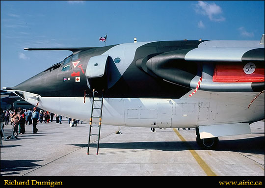 vbombersred0027